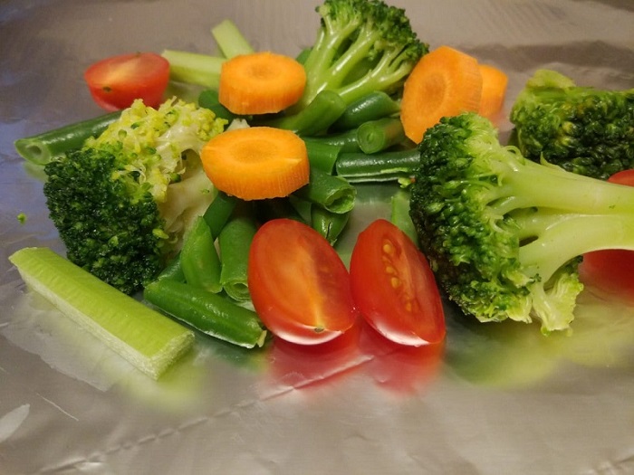 овощи с рыбой в фольге, запечь овощи в фольге, диетическое блюдо с овощами